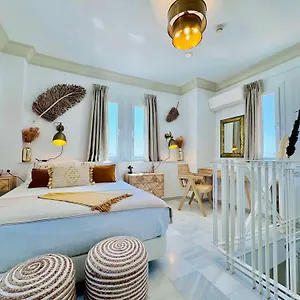 Las Cortes De Hotel